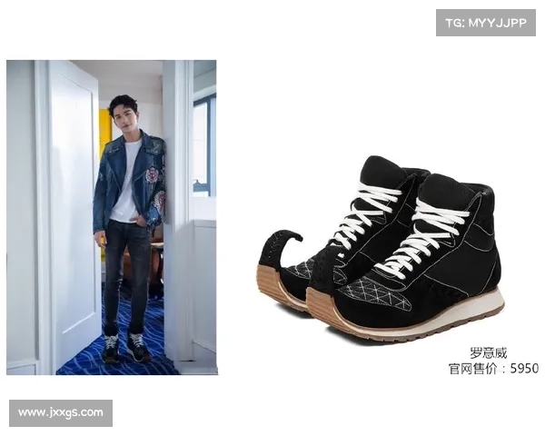 Supervsn x HOKA 官宣!是这个大热鞋型! Supervsn x HOKA 官宣!是这个大热鞋型!